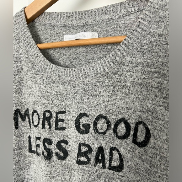Abercrombie & Fitch: Gray Lounge Top: Size M - Picture 1 of 6